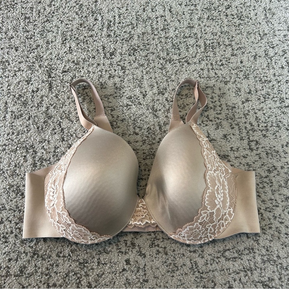 Soma Brown & White Vanishing Back Full Coverage Lace Trim Wired Bra Size 38C